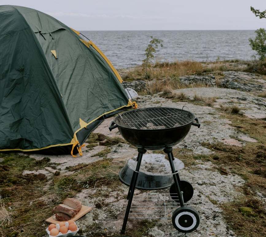 Отдых в палатках на берегах Онежского, Ладожского озер